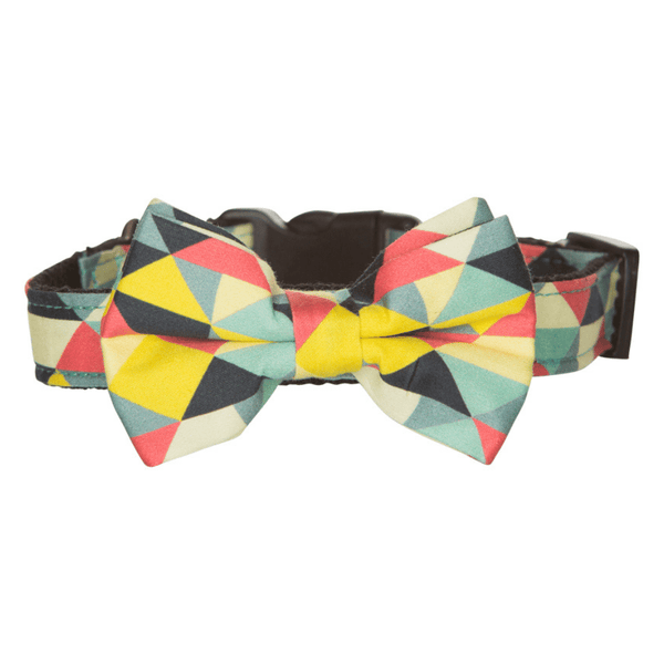 Hamish McBeth exclusive multi coloured bowtie is an adjustable collar and includes a removable bow tie giving you the option to dress it up or down as mood suits you and your pup. Handmade from quality cotton fabric and strong yet soft webbing that provides best style and comfort.
