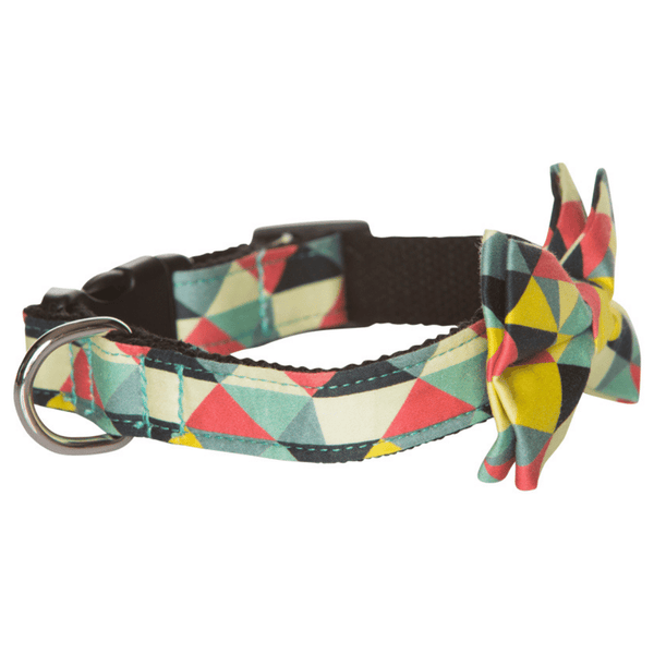 Hamish McBeth exclusive multi coloured bowtie is an adjustable collar and includes a removable bow tie giving you the option to dress it up or down as mood suits you and your pup. Handmade from quality cotton fabric and strong yet soft webbing that provides best style and comfort.